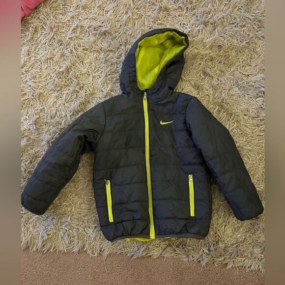 Nike boys jacket size 4/5 - Picture 1 of 3
